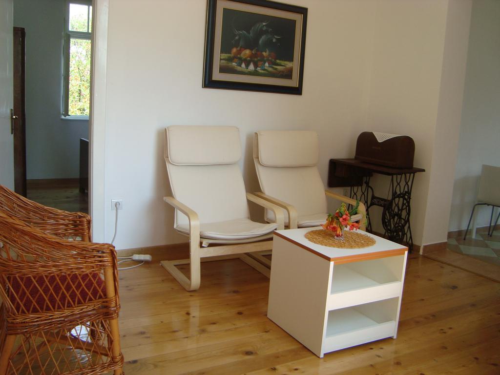 Apartments Rolovina Tivat Bilik gambar