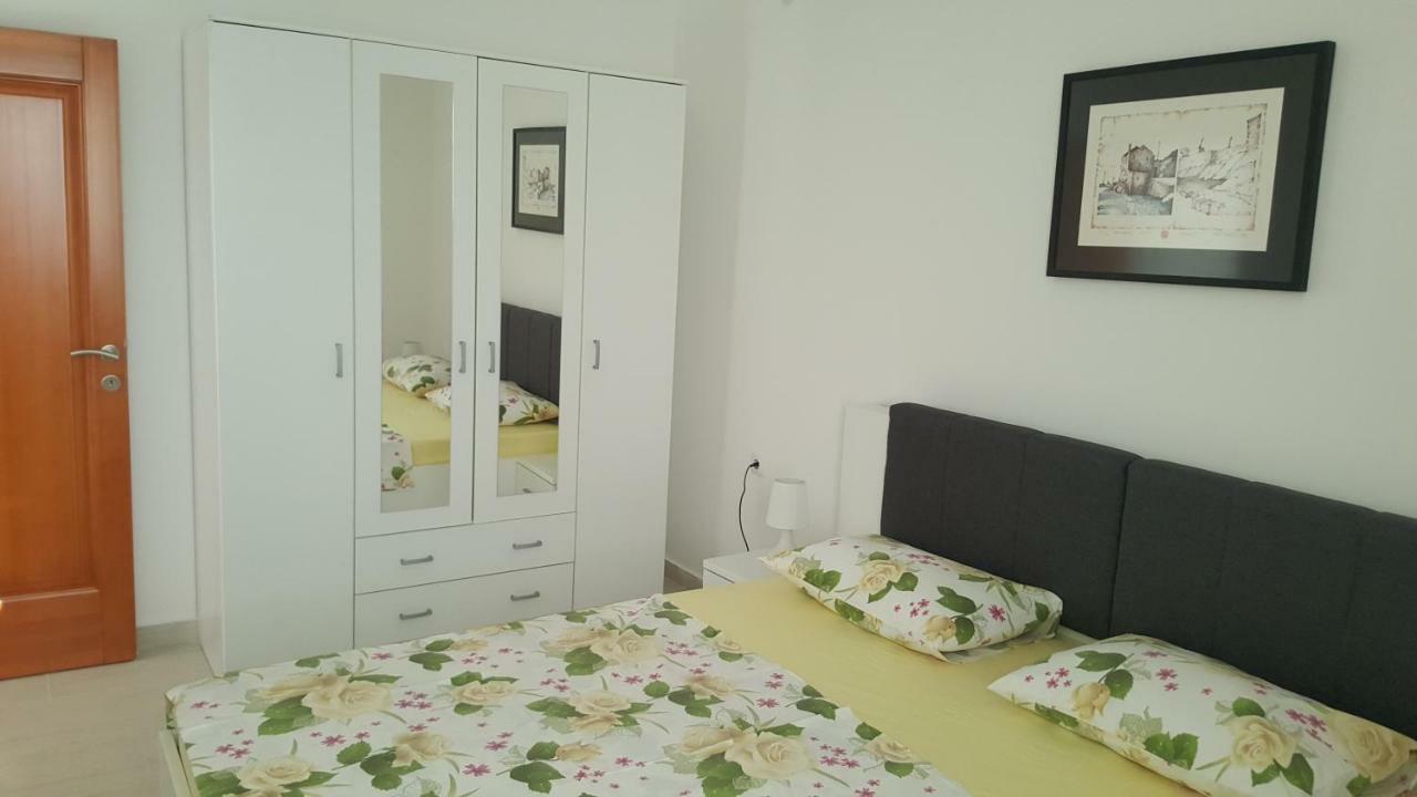 Apartments Rolovina Tivat Luaran gambar