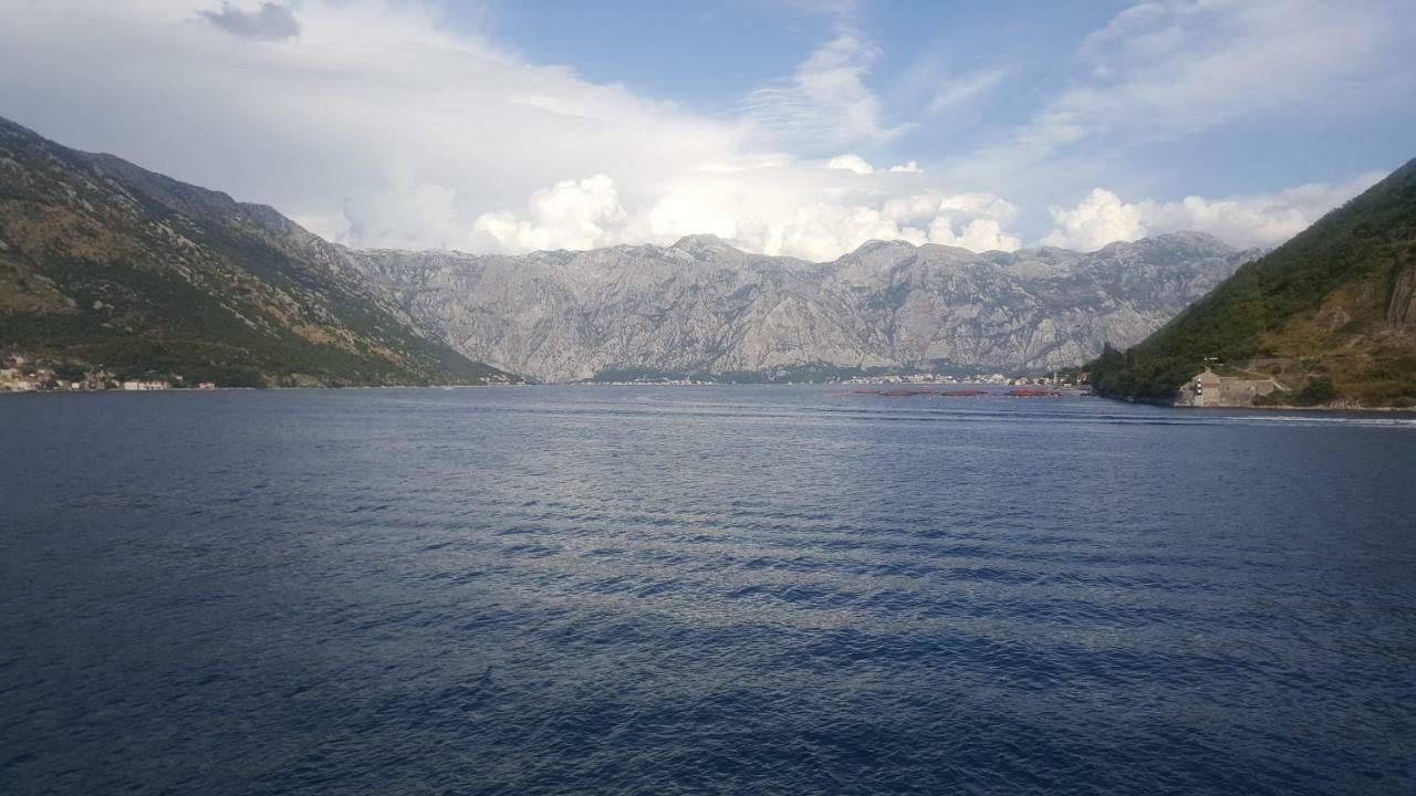 Apartments Rolovina Tivat Luaran gambar